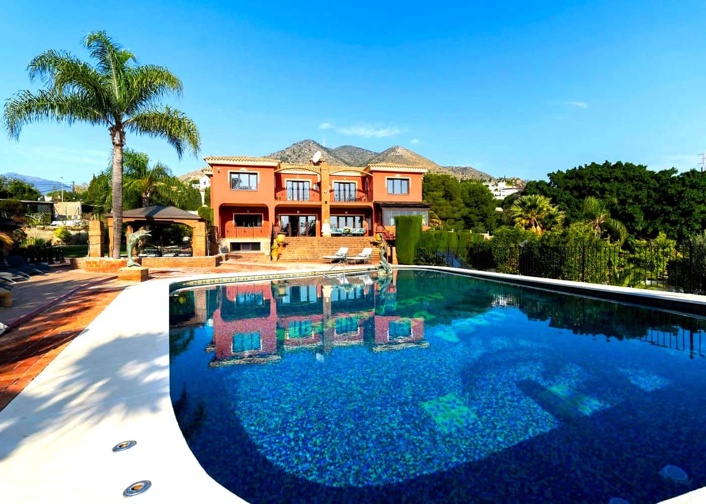 Luxe nieuwbouwvilla met zwembad aan de Costa del Sol