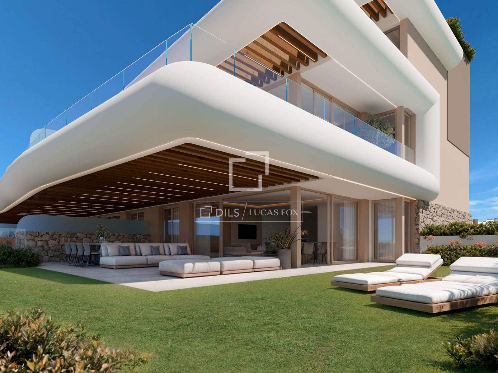 Privilege Suites, Casares