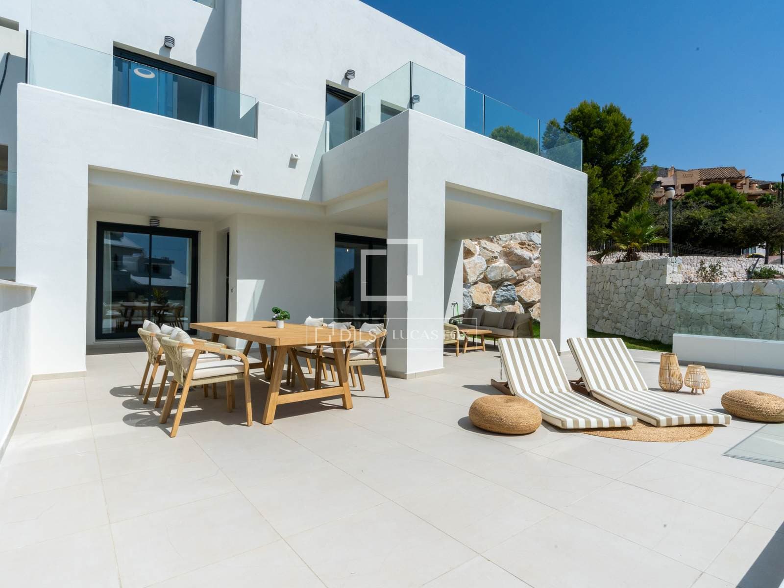 Mane Residences