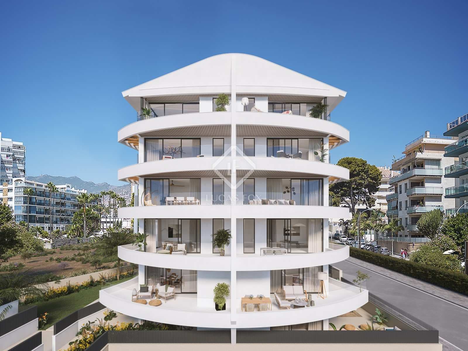 Marina Golden Bay 2