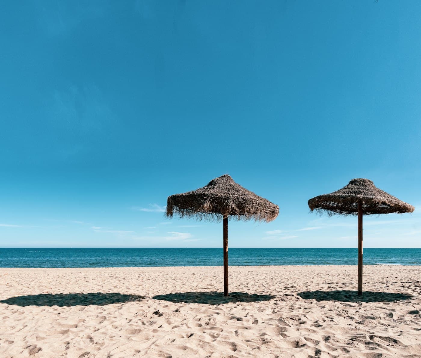 Strand met parasols in Fuengirola