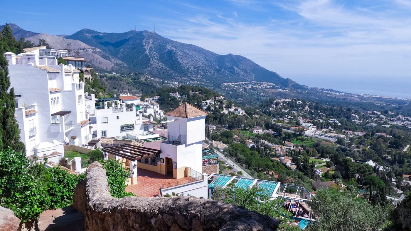 Uitzicht over de kust vanaf Mijas Pueblo